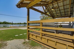 Interior - Private Dock: Des Allemands Cabin on the Bayou! (Des Allemands)
