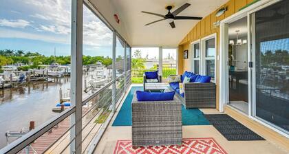 'the Waterfront Cottage' w/ Dock in Goodland!