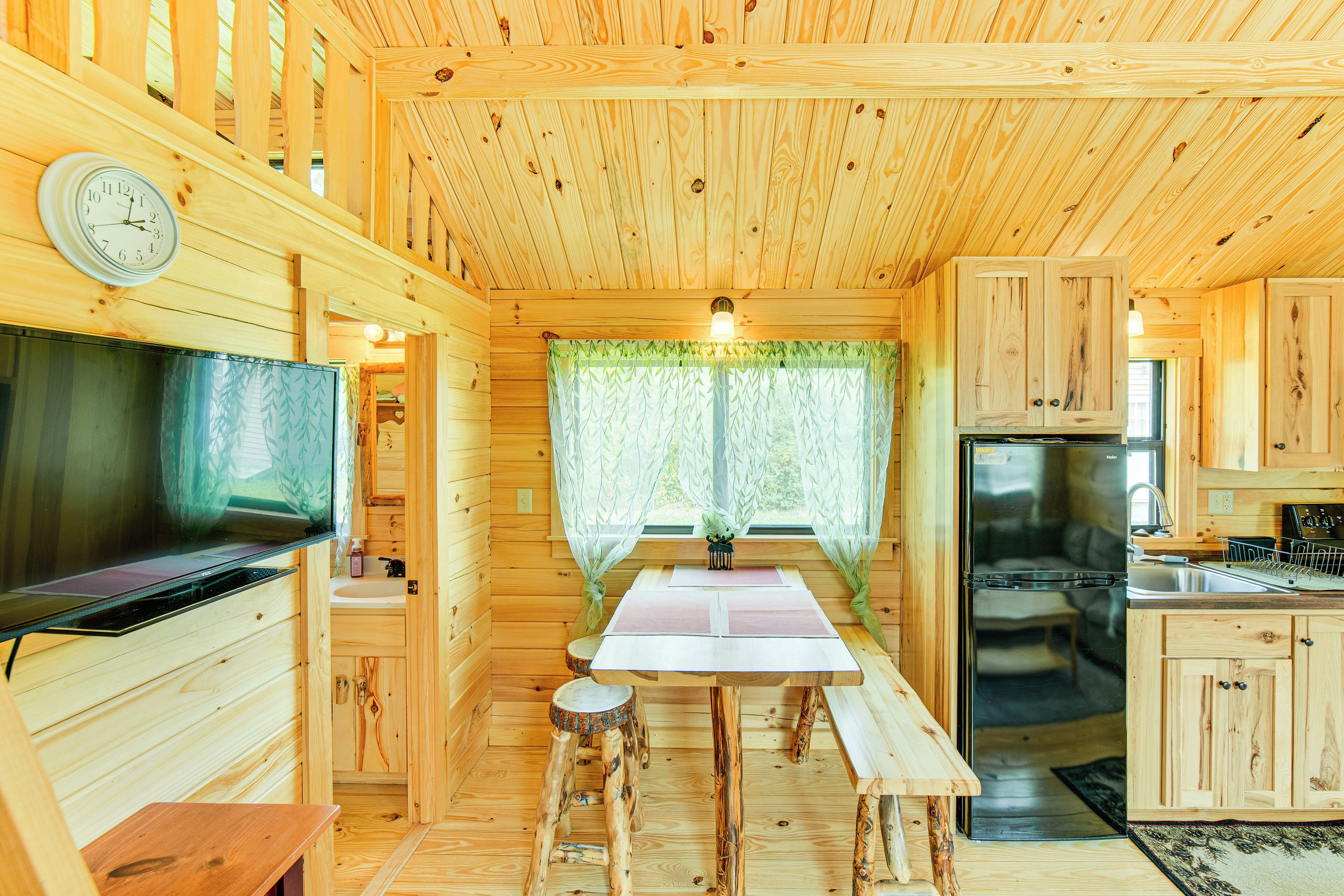 House (2 Bedrooms) | Interior