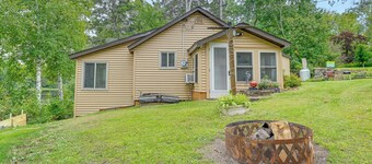 Dock & Lake Access: Cabin 4 Mi to Ice Age Trail!