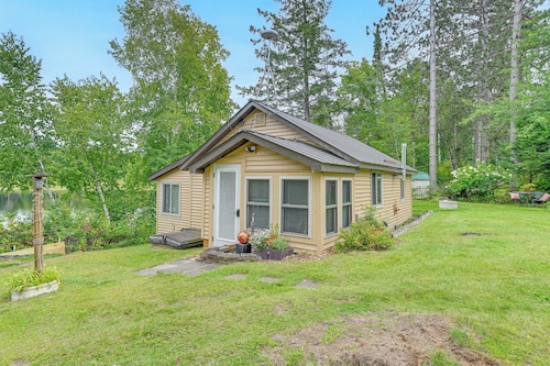 Dock & Lake Access: Cabin 4 Mi to Ice Age Trail!