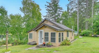 Dock & Lake Access: Cabin 4 Mi to Ice Age Trail!