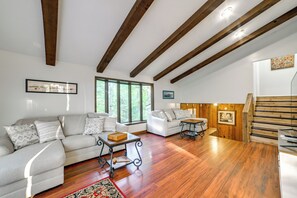 House (4 Bedrooms) | Interior - Dog-friendly Kentucky Lake Home w/ Game Room! (Gilbertsville)