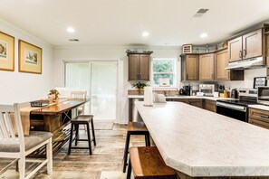 Nhà (3 Bedrooms) | Nội thất