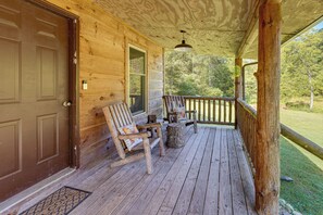 House (1 Bedroom) | Interior - Rustic, Woodsy Cabin in Palestine w/ Pool Table! (Palestine)