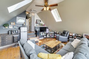 House (3 Bedrooms) | Interior - Boat Lift & Deck: Lakefront Retreat in Shell Knob (Shell Knob)