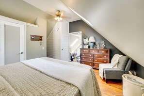 House (3 Bedrooms) | Interior - Boat Lift & Deck: Lakefront Retreat in Shell Knob (Shell Knob)