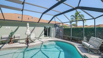 Villa (2 Bedrooms) | Bahagian dalam