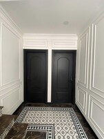 办公桌、熨斗/熨板、免费 WiFi