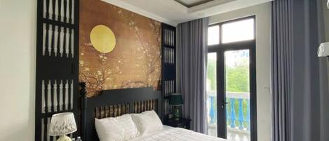 Desk, iron/ironing board, free WiFi