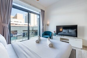 1 bedroom, iron/ironing board, travel crib, WiFi