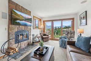 Téléviseur connecté, foyer