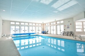 Inomhuspool och uppvärmd pool