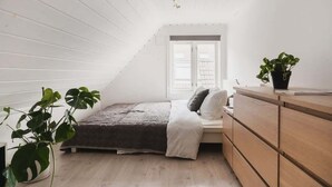 Uklassifisert bilde, 2 av 16, knapp
