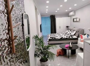 Apartment, Non Smoking | Laptop workspace, free WiFi