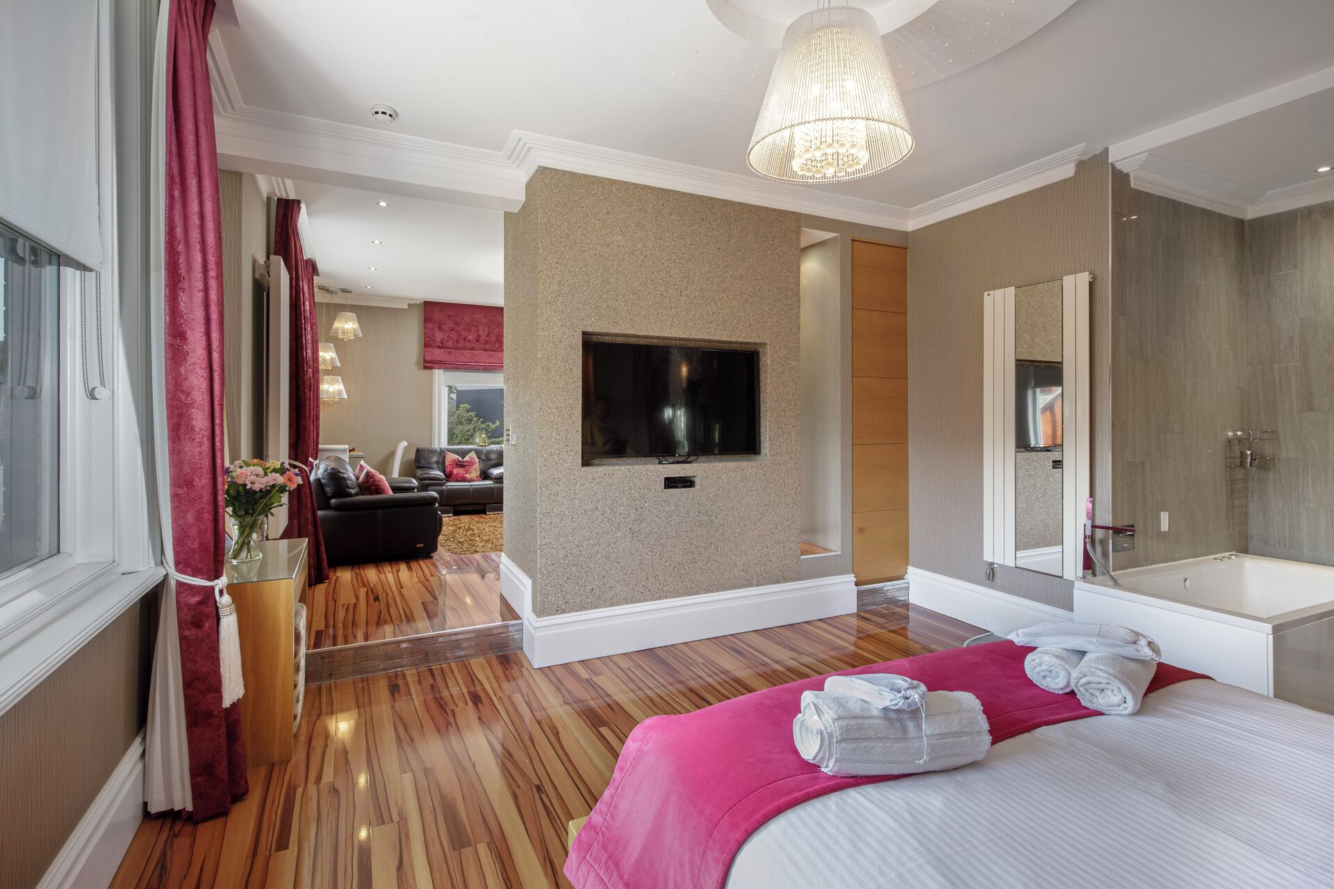 Luxury Apartment | Living area | Flat-screen TV