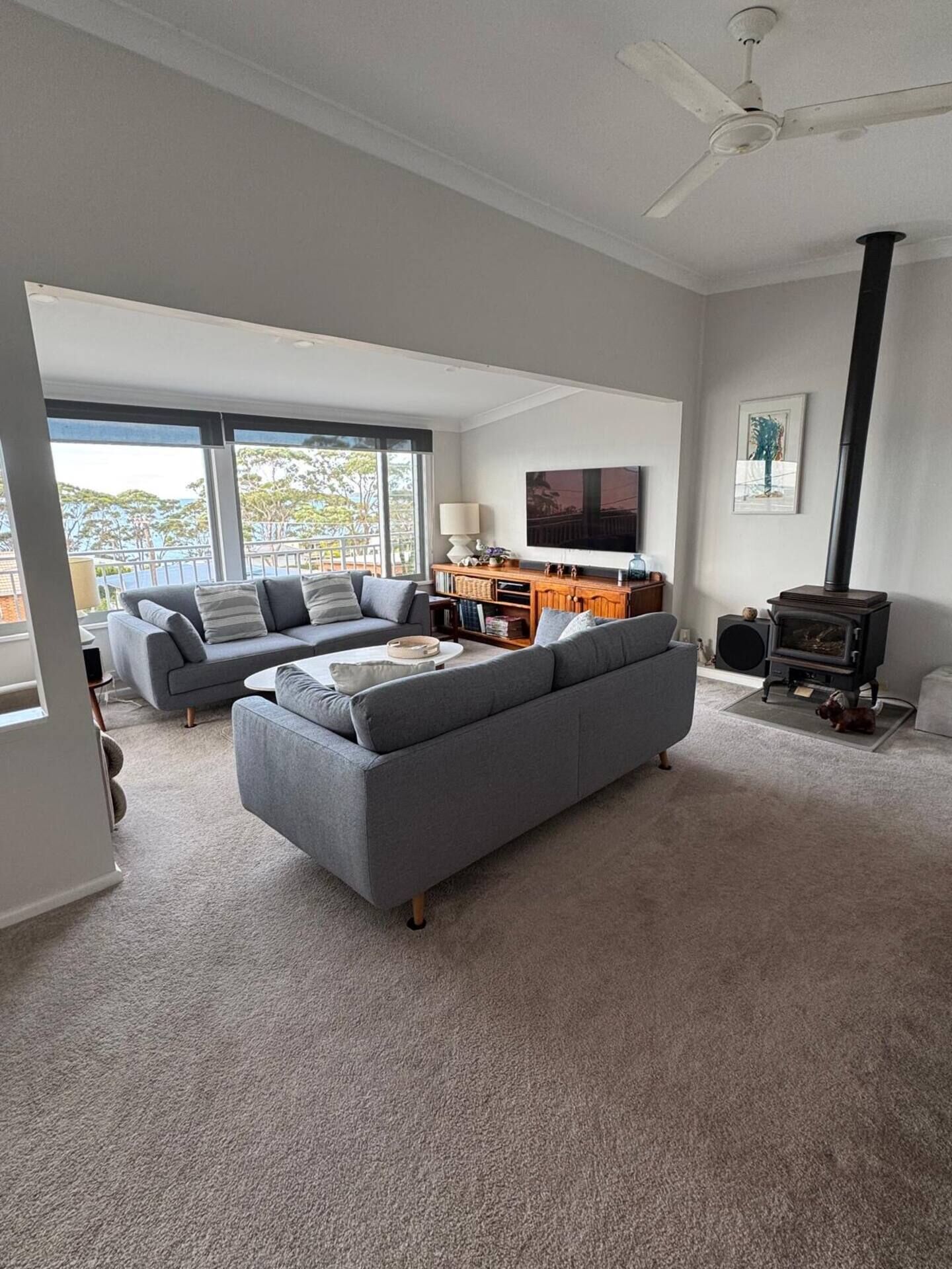 Televisión, chimenea