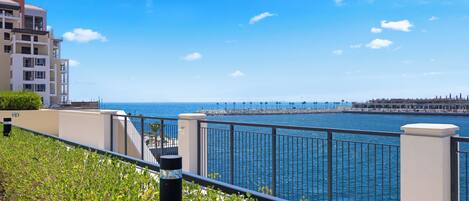 حمّام سباحة خارجي