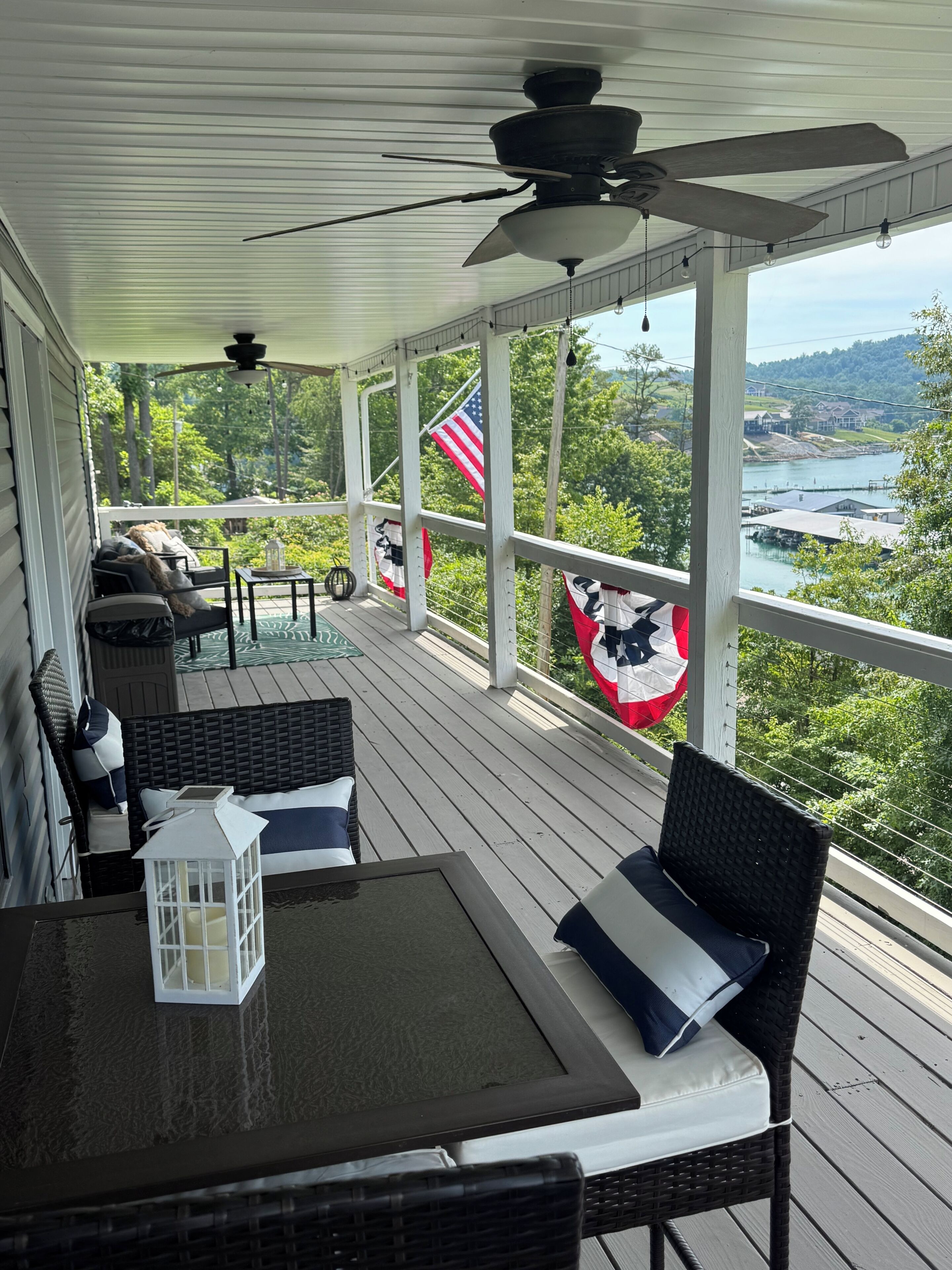 Welcome to Blue Pearl! Lakeview Retreat Steps from Sugar Hollow Marina.