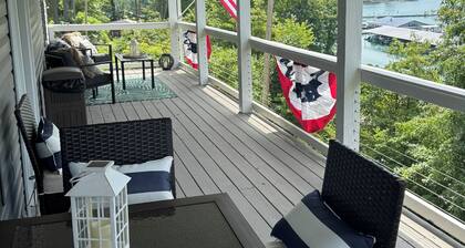 Welcome to Blue Pearl! Lakeview Retreat Steps from Sugar Hollow Marina.