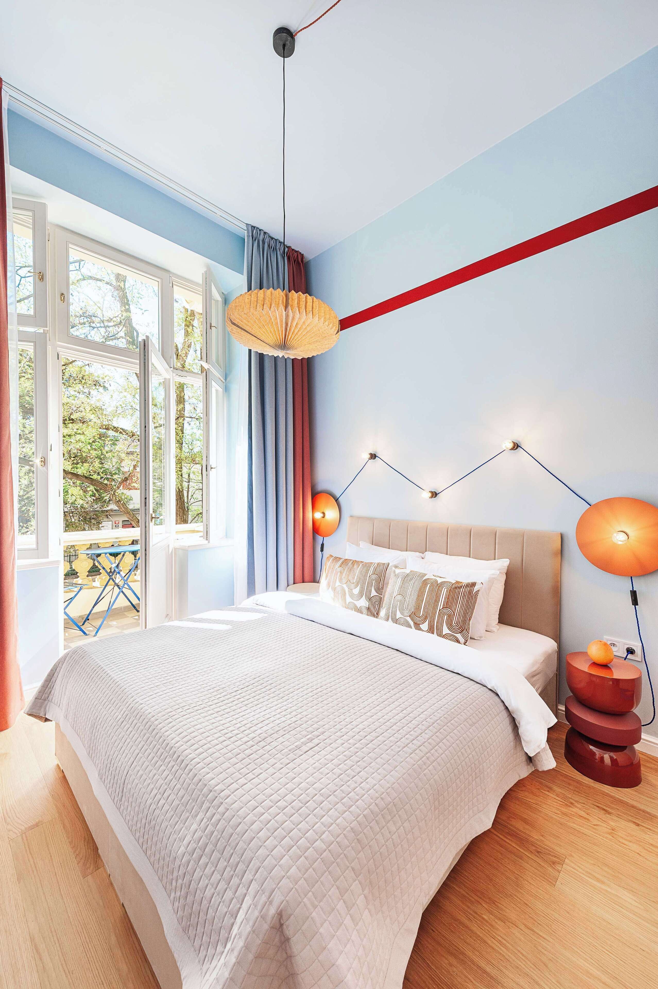 2 habitaciones, tabla de planchar con plancha, cuna de viaje y wifi 