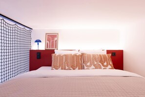 10 habitaciones, tabla de planchar con plancha, wifi y ropa de cama 