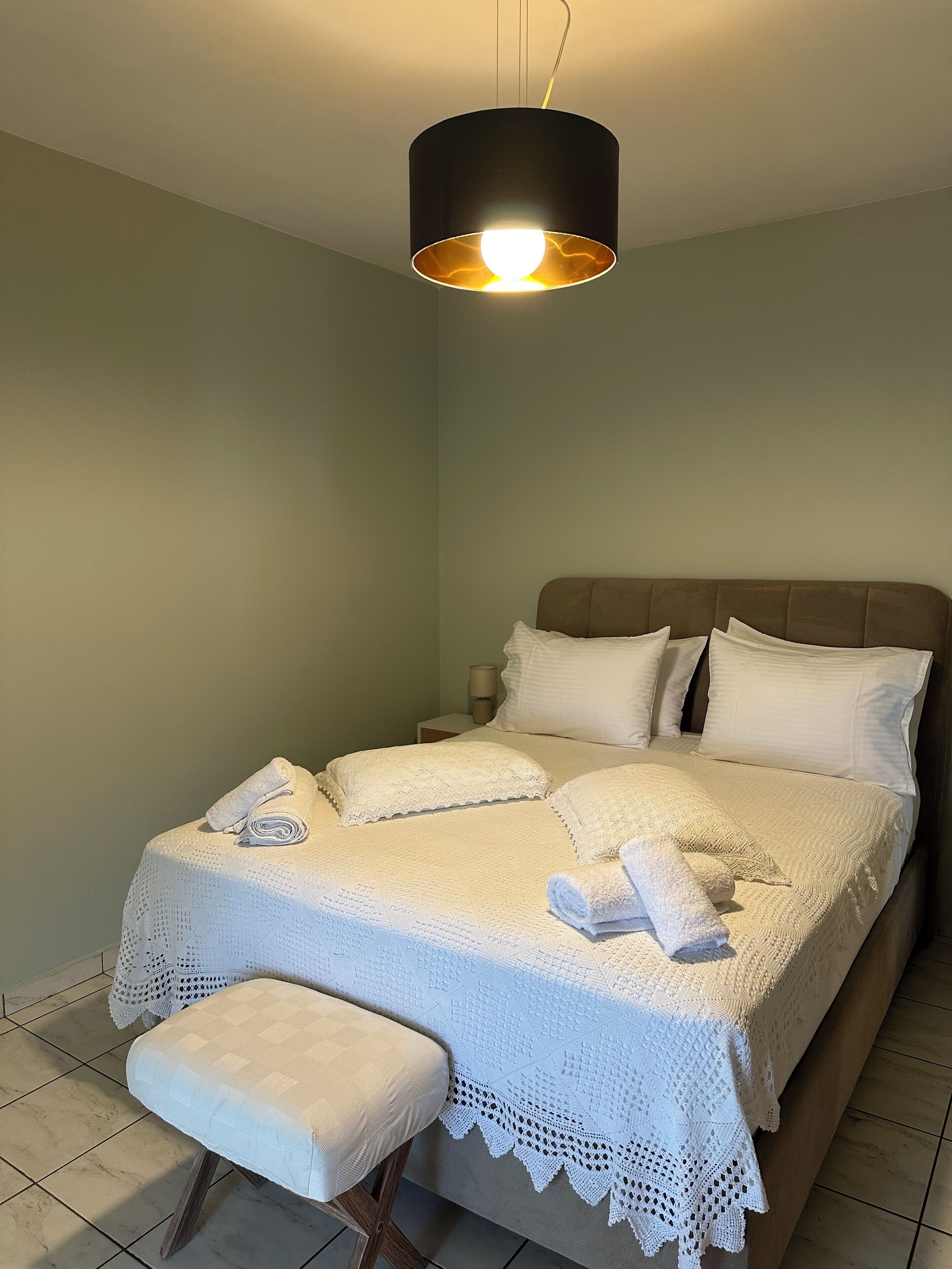 House, Garden View | In-room safe, iron/ironing board, free WiFi, bed sheets