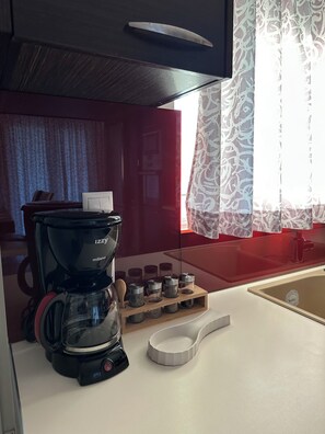 House, Garden View | Private kitchen | Espresso maker, coffee/tea maker, electric kettle, toaster