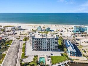 Condo, 2 Bedrooms | Exterior