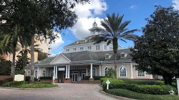 Villa, 6 Bedrooms | Exterior