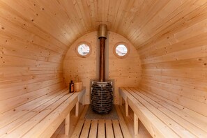 Sauna - Ferienwohnung mit Kamin & Sauna im historischen Gewölbe - Best Price! (Großharthau)