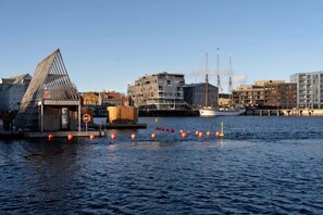 Luokittelematon kuva, 3 kautta 14, painike