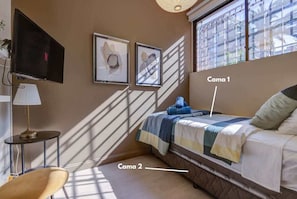 3 bedrooms, iron/ironing board, WiFi, bed sheets