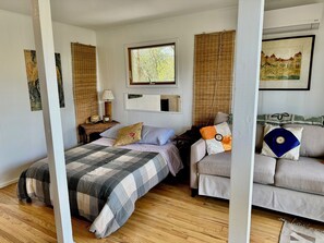 4 bedrooms, free WiFi, bed sheets