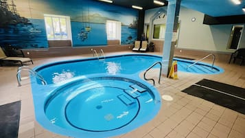 Piscine couverte, piscine extérieure