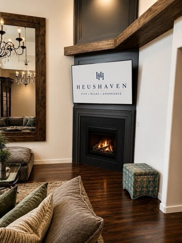 Walk to The Village from this stylish townhome featuring 3 private king suites, each with its own bathroom. Enjoy a fully stocked kitchen, cozy fireplace, fast Wi-Fi, and attached garage—the perfect home base for families, friends, or business travel