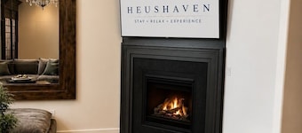 Walk to The Village from this stylish townhome featuring 3 private king suites, each with its own bathroom. Enjoy a fully stocked kitchen, cozy fireplace, fast Wi-Fi, and attached garage—the perfect home base for families, friends, or business travel