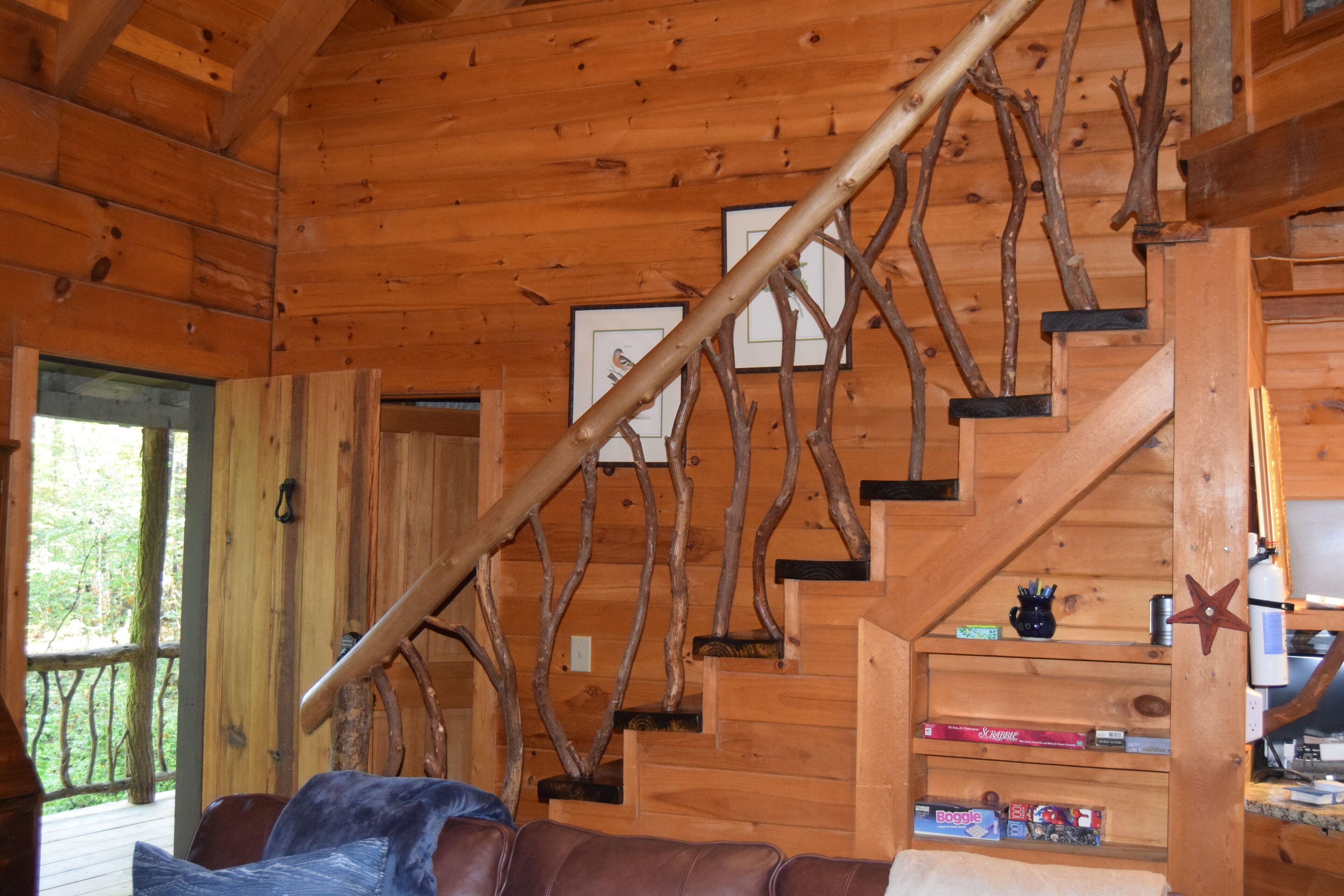 Rustic Log Cabin- In Town Cashiers- Pet-friendly! - Cashiers, NC