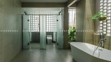 Douche, baignoire à jets, sèche-cheveux, bidet