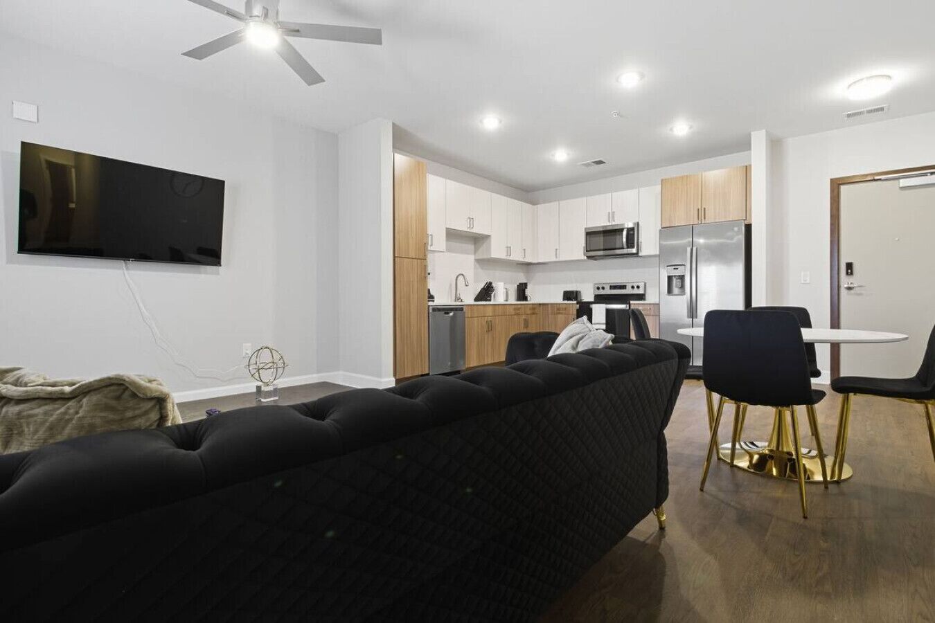 المنشأة من الداخل