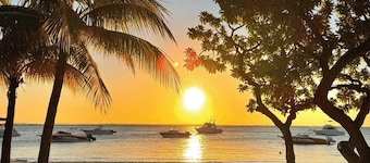 Villa Ishika in Albion - Pool, Sea & Lighthouse View, Magnificent Sunsets