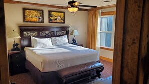 2 bedrooms, Internet, bed sheets - Enjoy the fall colors in the Smoky Mountains (Gatlinburg)