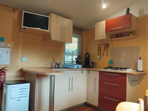 Mikrobølgeovn, ovn og kokeplater