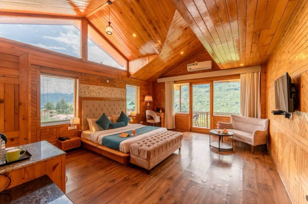 Deluxe Room, Balcony, Mountain View | In-room safe, desk, laptop workspace, soundproofing