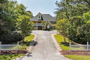 Exterior - Oceanside Interior Home,Private Pool,Golf Cart,Beach Access,in Spinnaker's Reach (Emerald Isle)