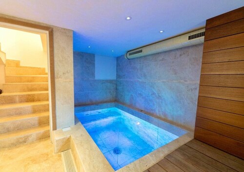 Maison cosy en montagne avec piscine chauffée