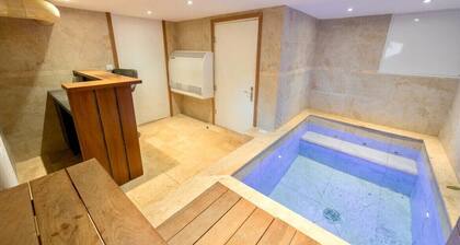 Cosy mountain house with heated pool