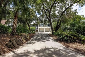 المنشأة من الخار�ج