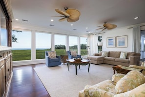 House, Multiple Beds, Balcony, Ocean View (111 Cardinal Crest) | Living area