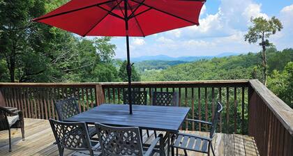 Chapel Rest/Breathtaking Views - Blue Ridge Pkwy. Minutes to Boone/Blowing Rock
